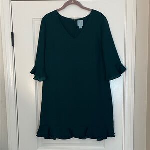 CeCe Hunter Green V-Neck Shift Dress
